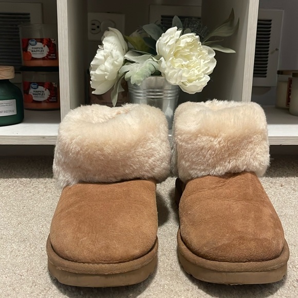 UGG Shoes - UGG shearling skin collar ankle boots women’s